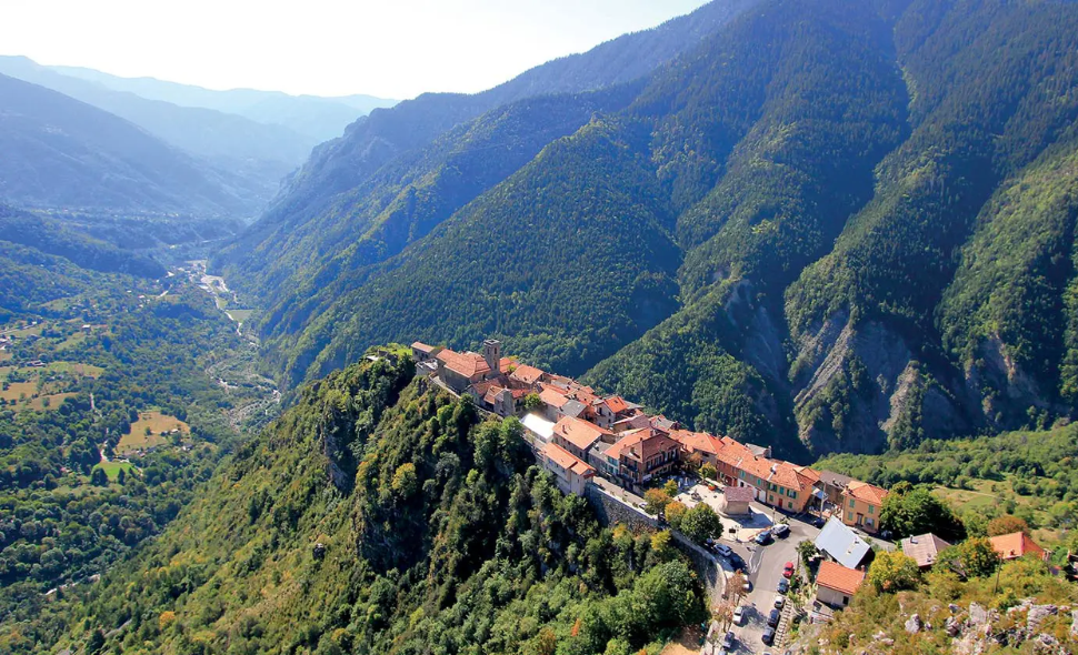 Serrurier Venanson ouverture porte cave
